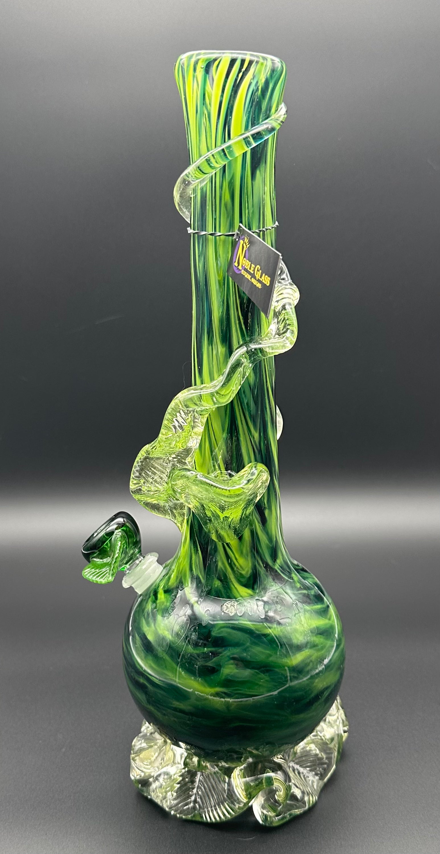 Uranium medium with leaves Noble Glass